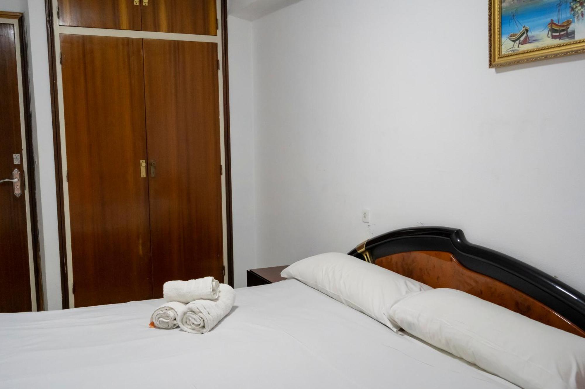 Habitacion Doble En La Victoria Малага Екстер'єр фото